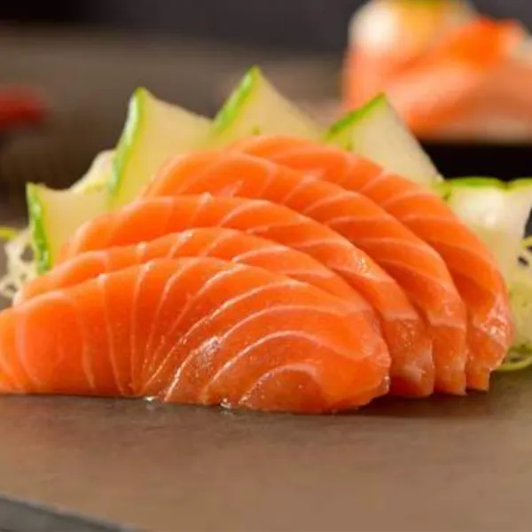 Sashimi salmón 8u
